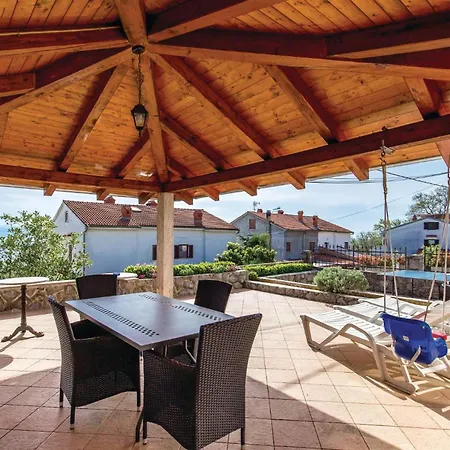 2 Bedroom Stunning In Appartement *