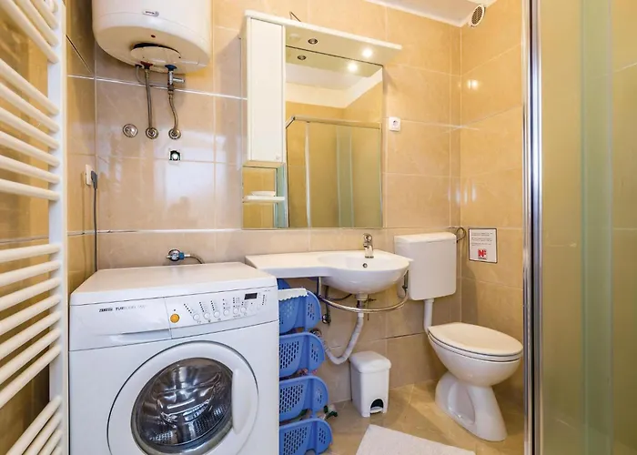 شقة 2 Bedroom Beautiful Apartment In Lovran